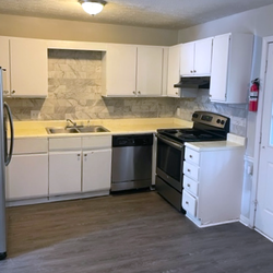 kitchen at Creekview Apartments Located in Scottdale, Georgia 3